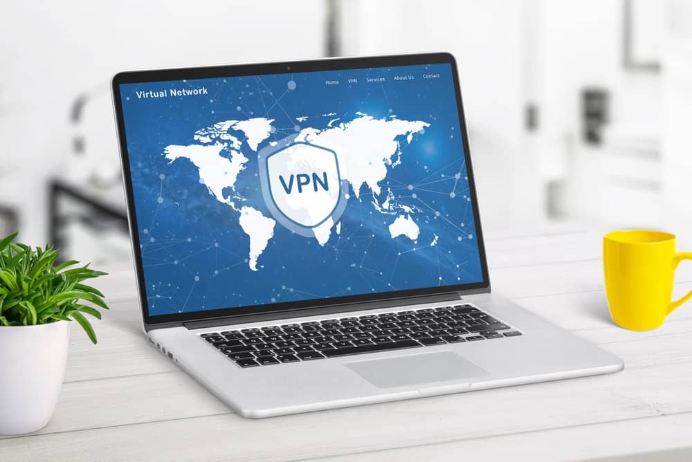 ExpressVPN installé sur un ordinateur portable