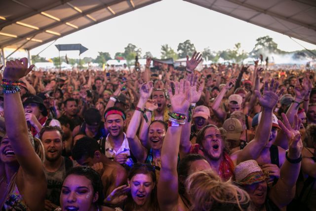 public profitant d'un concert au festival Pukkelpop